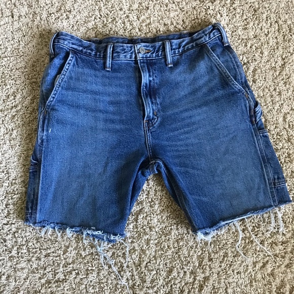 Levi’s Cut Off Cargo Carpenter Jean Shorts 33 Waist - Picture 1 of 4